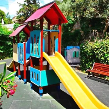 Ξενοδοχείο Aigua Blava 4*